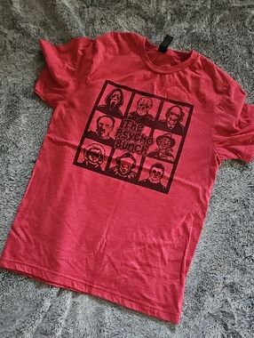 Horror Movie Graphic Tee Psycho Bunch Shirt Women’s Small Soft Red T-Shirt